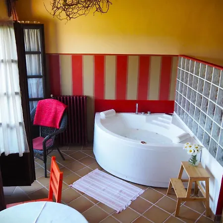 Rural La Llosa De Fombona Hotel 3*