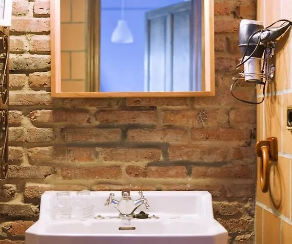 Hotel Rural La Llosa De Fombona 3*