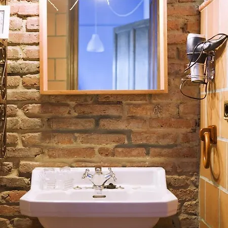 Hotel Rural La Llosa De Fombona 3*